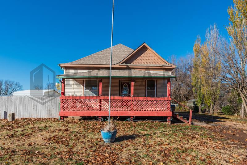 House for rent at 215 N King St, Mount Hope, KS 67108