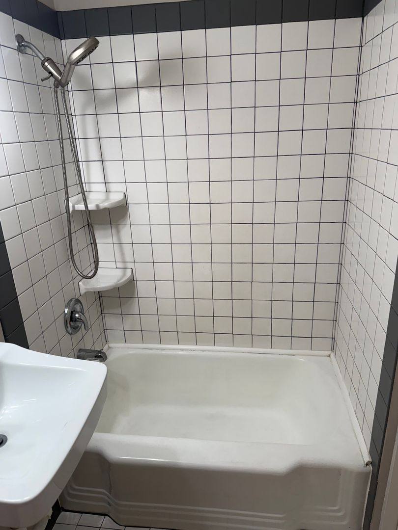 Apartment for rent at 2615 H St, Sacramento, CA 95816