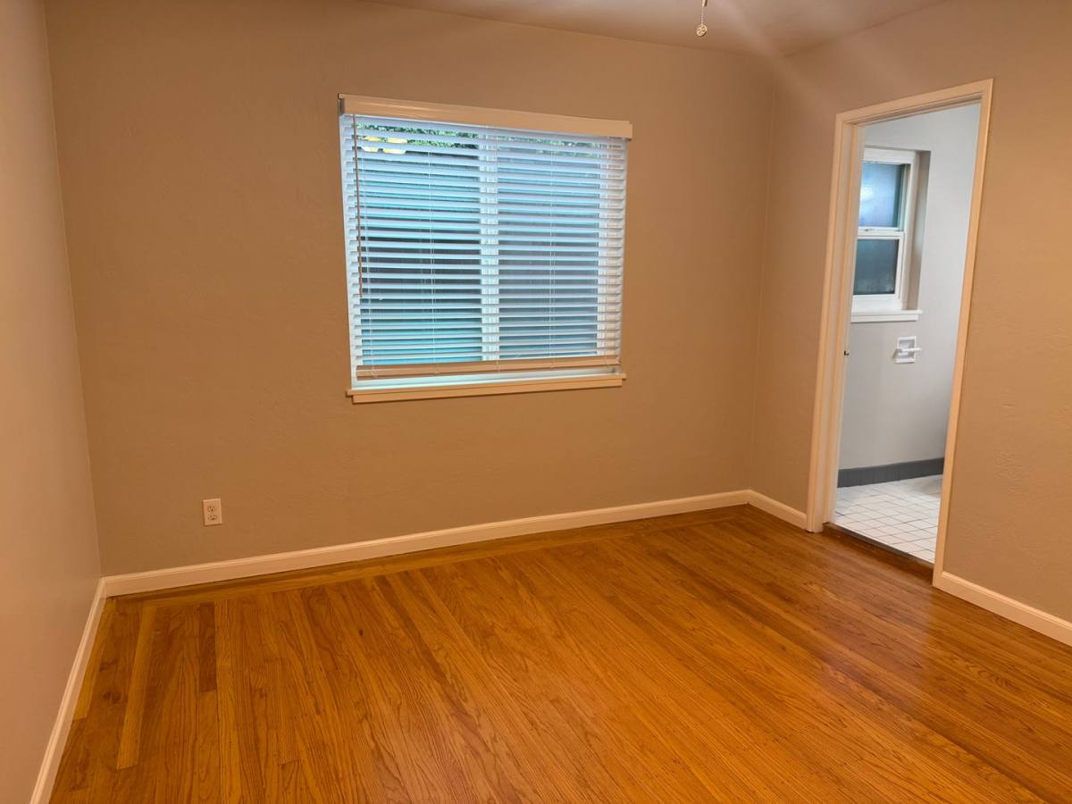 Apartment for rent at 2615 H St, Sacramento, CA 95816