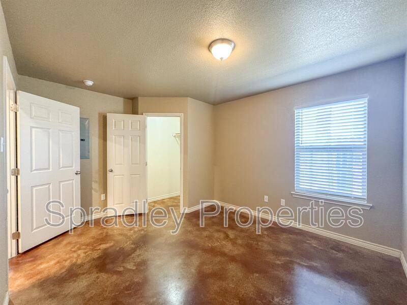 Townhouse for rent at 1560 Vani Court, Belton, TX 76513