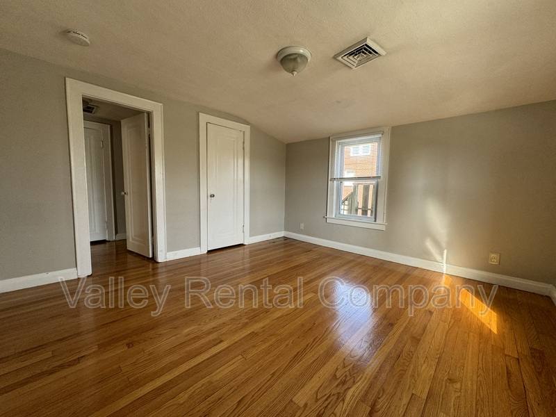 Apartment for rent at 66 Lyman St #4, South Hadley, MA 01075