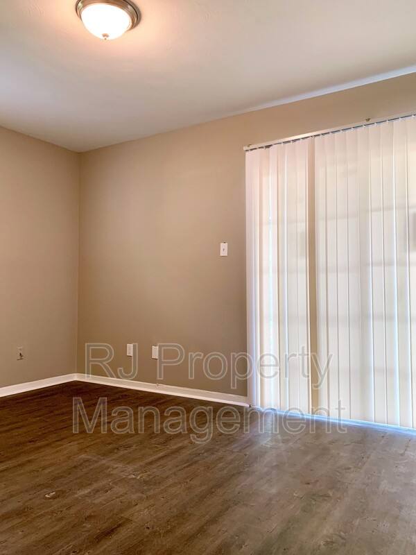 Apartment for rent at 2093 Jefferson Ave #3, Memphis, TN 38104