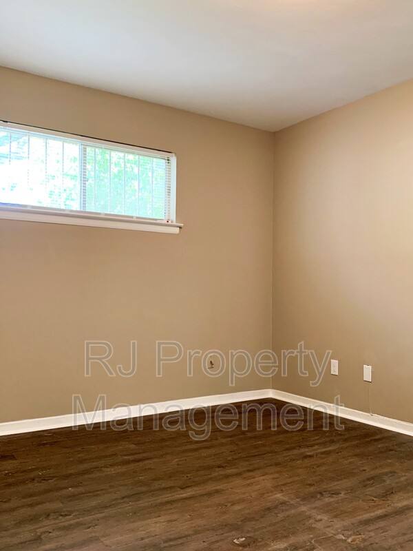 Apartment for rent at 2093 Jefferson Ave #3, Memphis, TN 38104