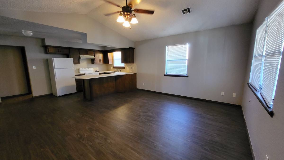 Apartment for rent at 921 Callie, Tahlequah, OK 74464