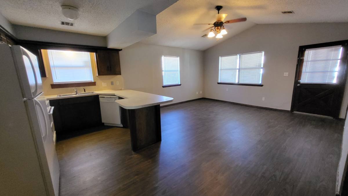 Apartment for rent at 921 Callie, Tahlequah, OK 74464