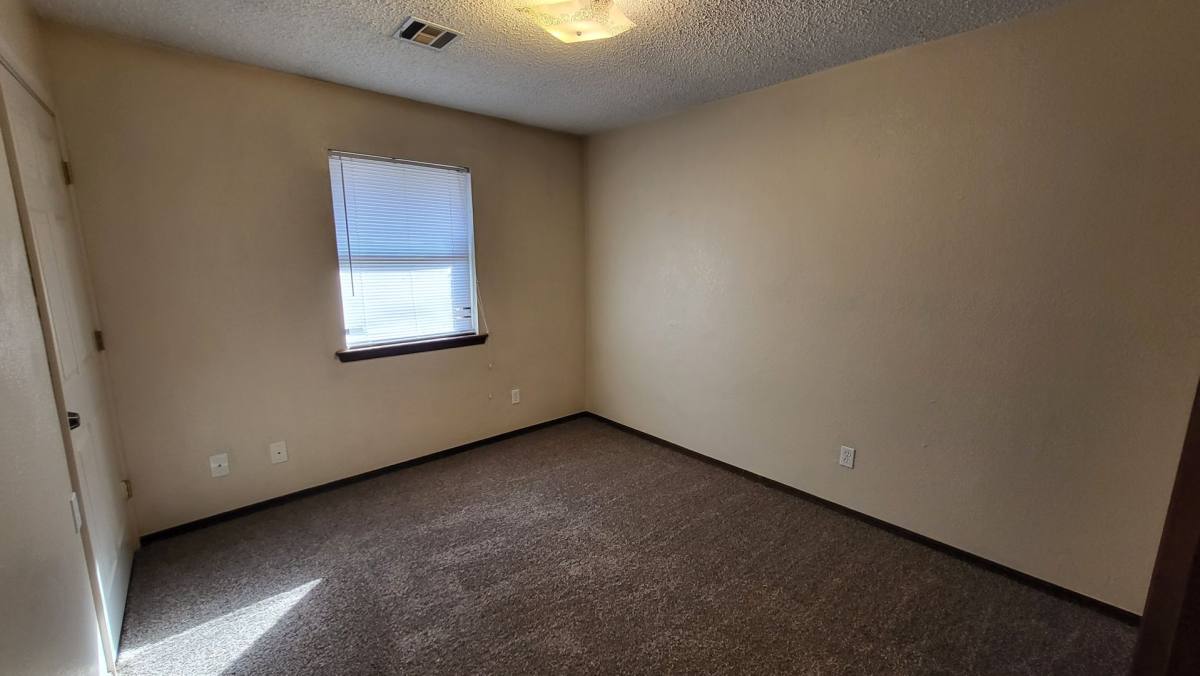 Apartment for rent at 921 Callie, Tahlequah, OK 74464