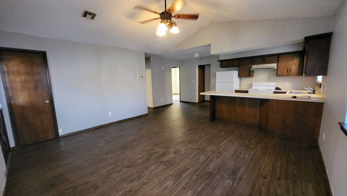 Apartment for rent at 921 Callie, Tahlequah, OK 74464