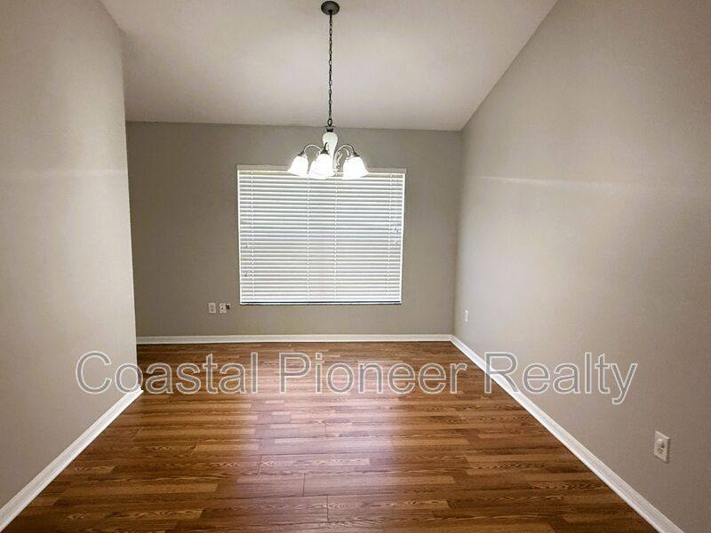 House for rent at 2345 Roanoke Springs Dr, Ruskin, FL 33570