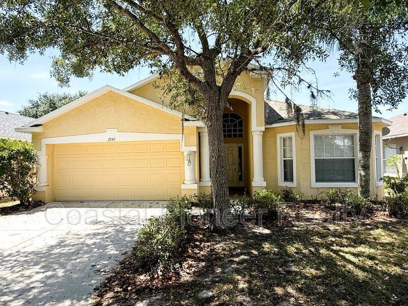 House for rent at 2345 Roanoke Springs Dr, Ruskin, FL 33570