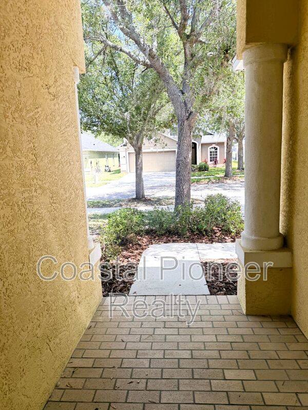 House for rent at 2345 Roanoke Springs Dr, Ruskin, FL 33570
