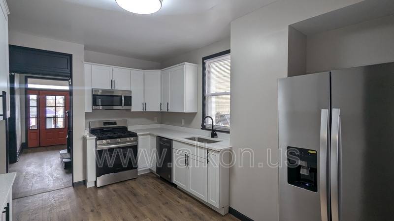 House for rent at 916 Deely St, Pittsburgh, PA 15217