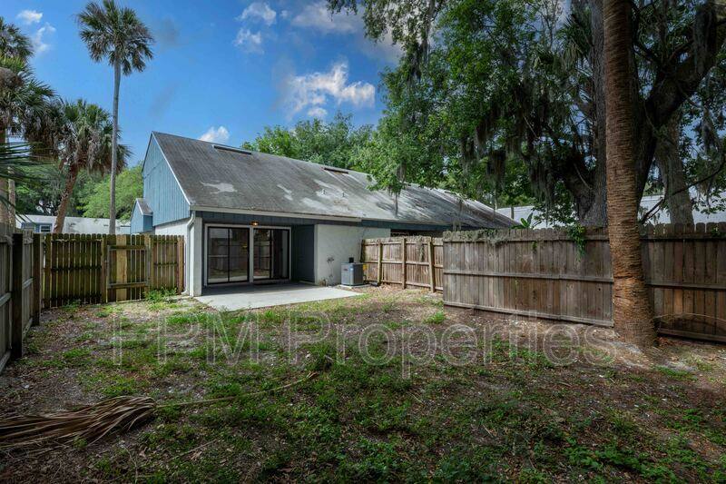 Townhouse for rent at 1273 Mayport Landing Circle, Atlantic Beach, FL 32233