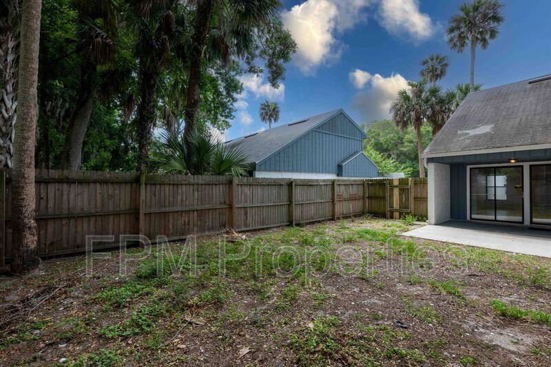 Townhouse for rent at 1273 Mayport Landing Circle, Atlantic Beach, FL 32233