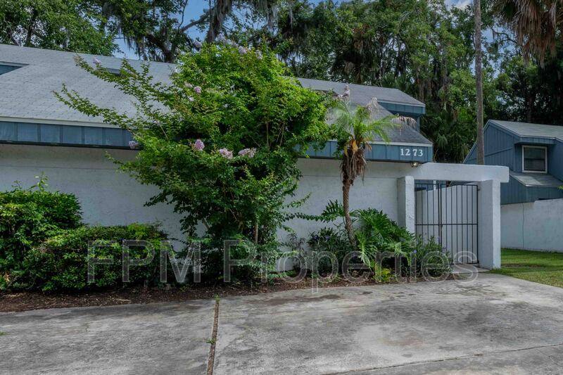 Townhouse for rent at 1273 Mayport Landing Circle, Atlantic Beach, FL 32233