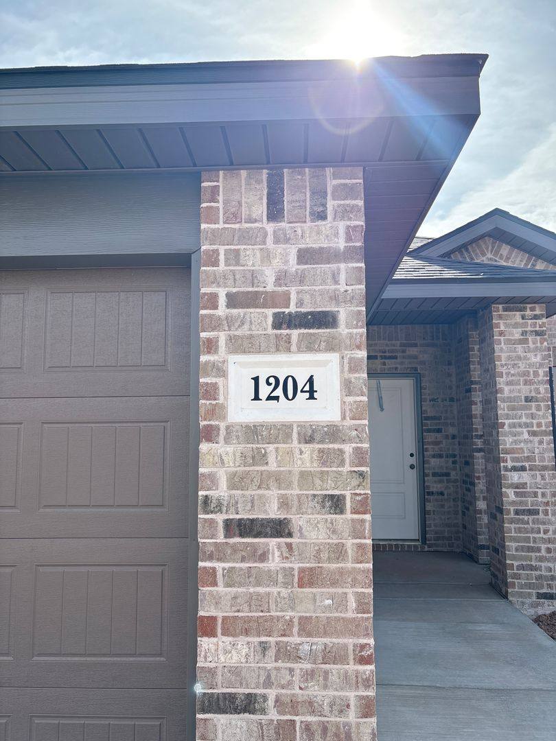 House for rent at 1204 Cottonwood Ave, Wolfforth, TX 79382