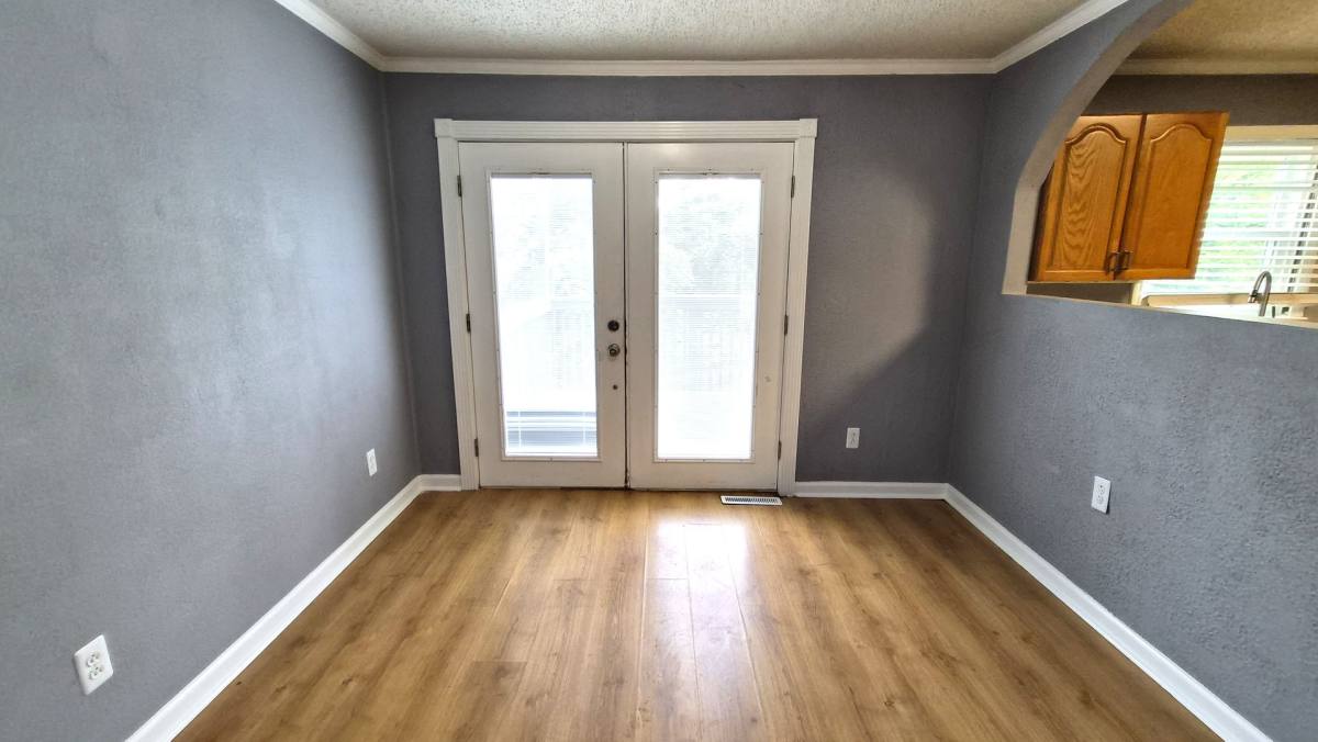 House for rent at 332 N Fishtrap Rd, Easley, SC 29640
