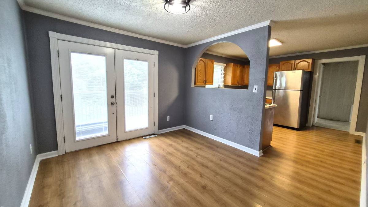 House for rent at 332 N Fishtrap Rd, Easley, SC 29640
