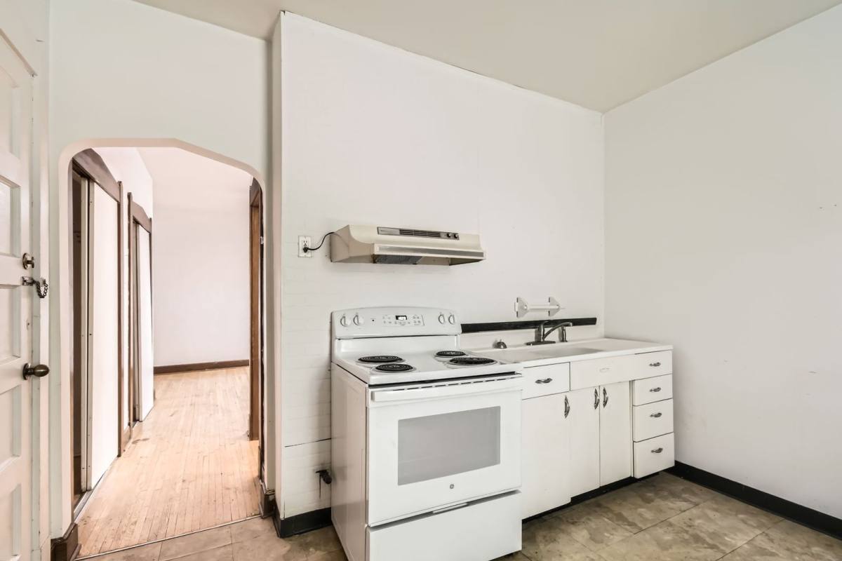 Apartment for rent at 1708 Grand Ave, Saint Paul, MN 55105