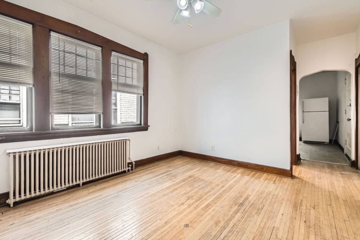 Apartment for rent at 1708 Grand Ave, Saint Paul, MN 55105