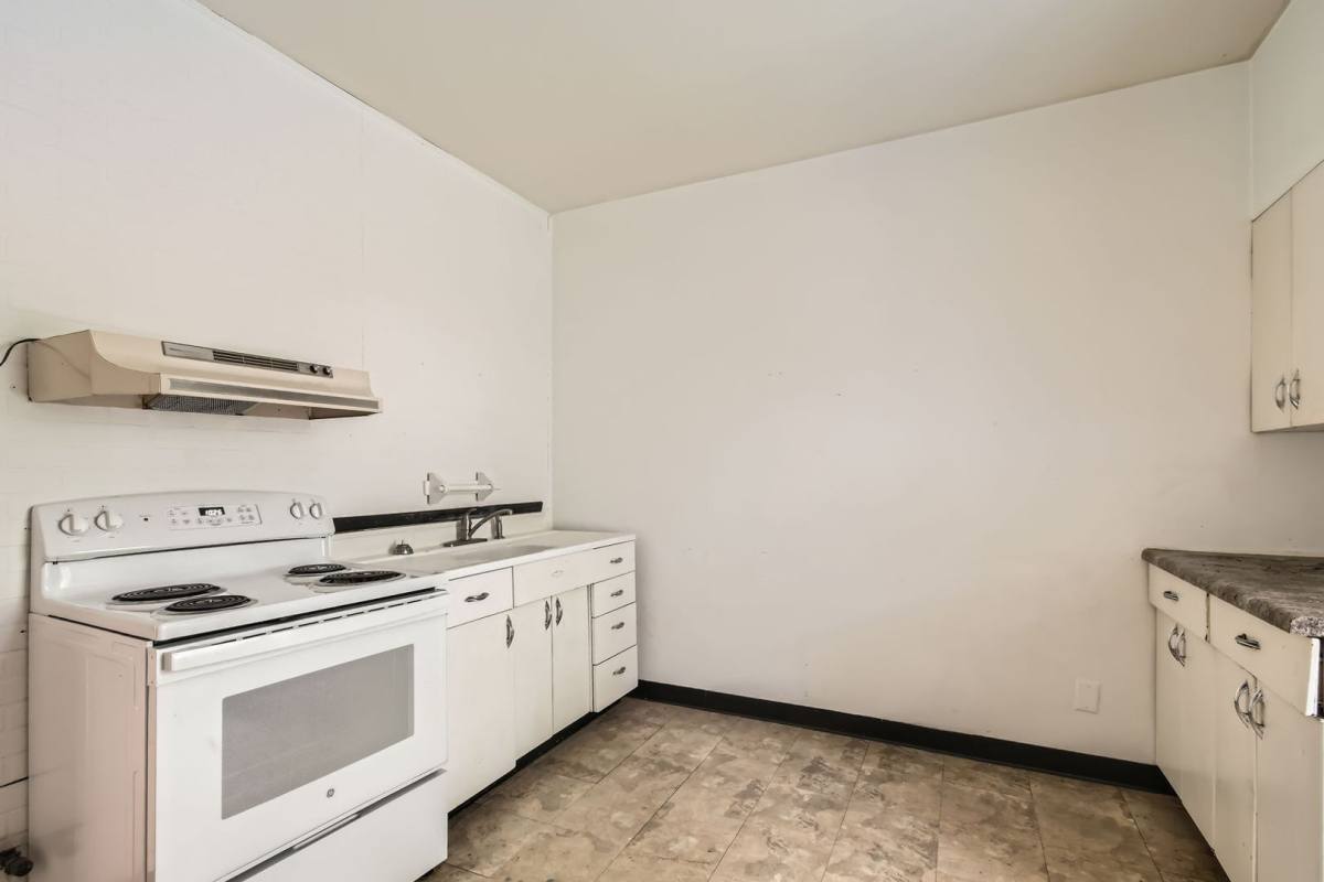 Apartment for rent at 1708 Grand Ave, Saint Paul, MN 55105