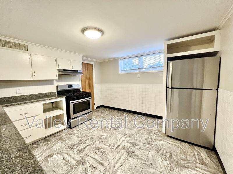 Apartment for rent at 72 Lyman St #1, South Hadley, MA 01075