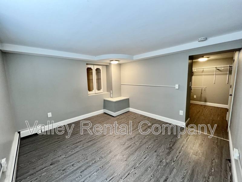 Apartment for rent at 72 Lyman St #1, South Hadley, MA 01075