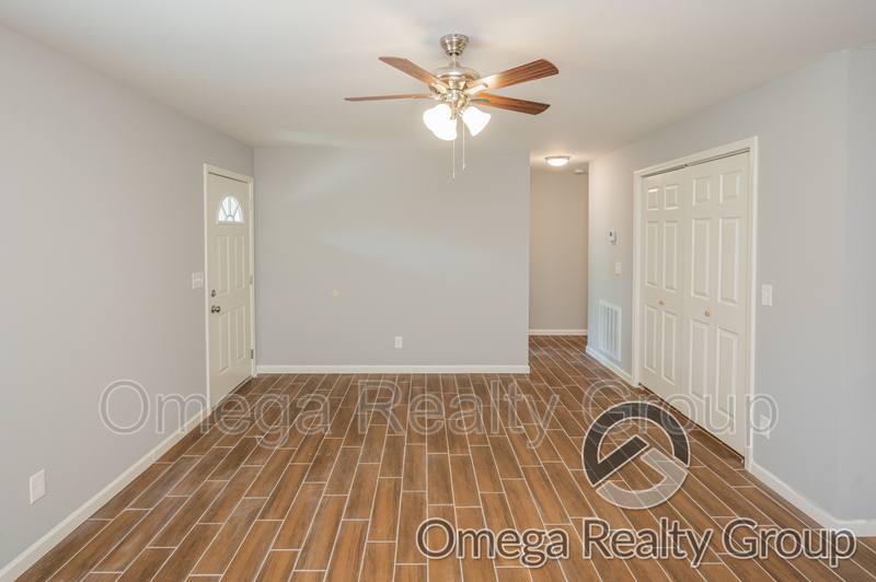 Apartment for rent at 1178 Aquarius Dr, Alpine, AL 35014