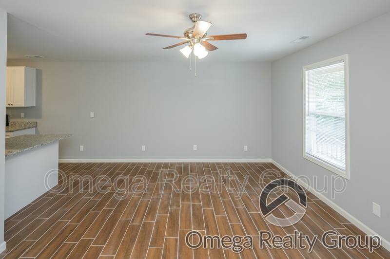 Apartment for rent at 1178 Aquarius Dr, Alpine, AL 35014