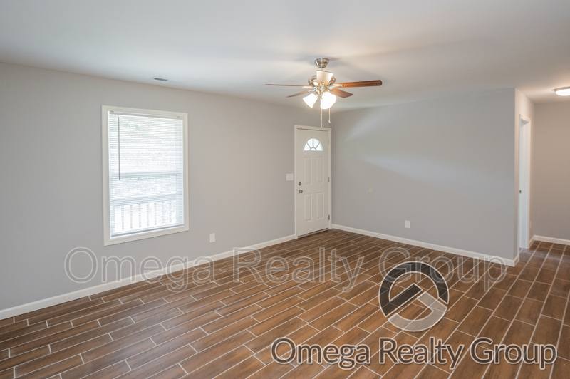 Apartment for rent at 1178 Aquarius Dr, Alpine, AL 35014
