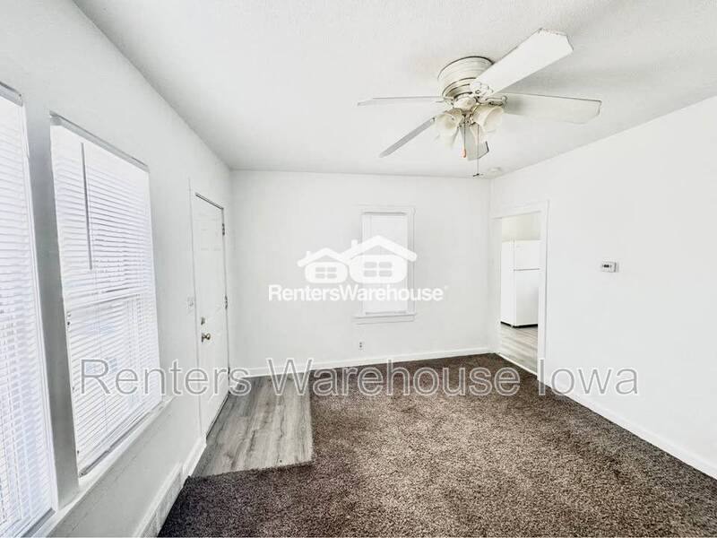 House for rent at 1534 63rd St, Windsor Heights, IA 50324