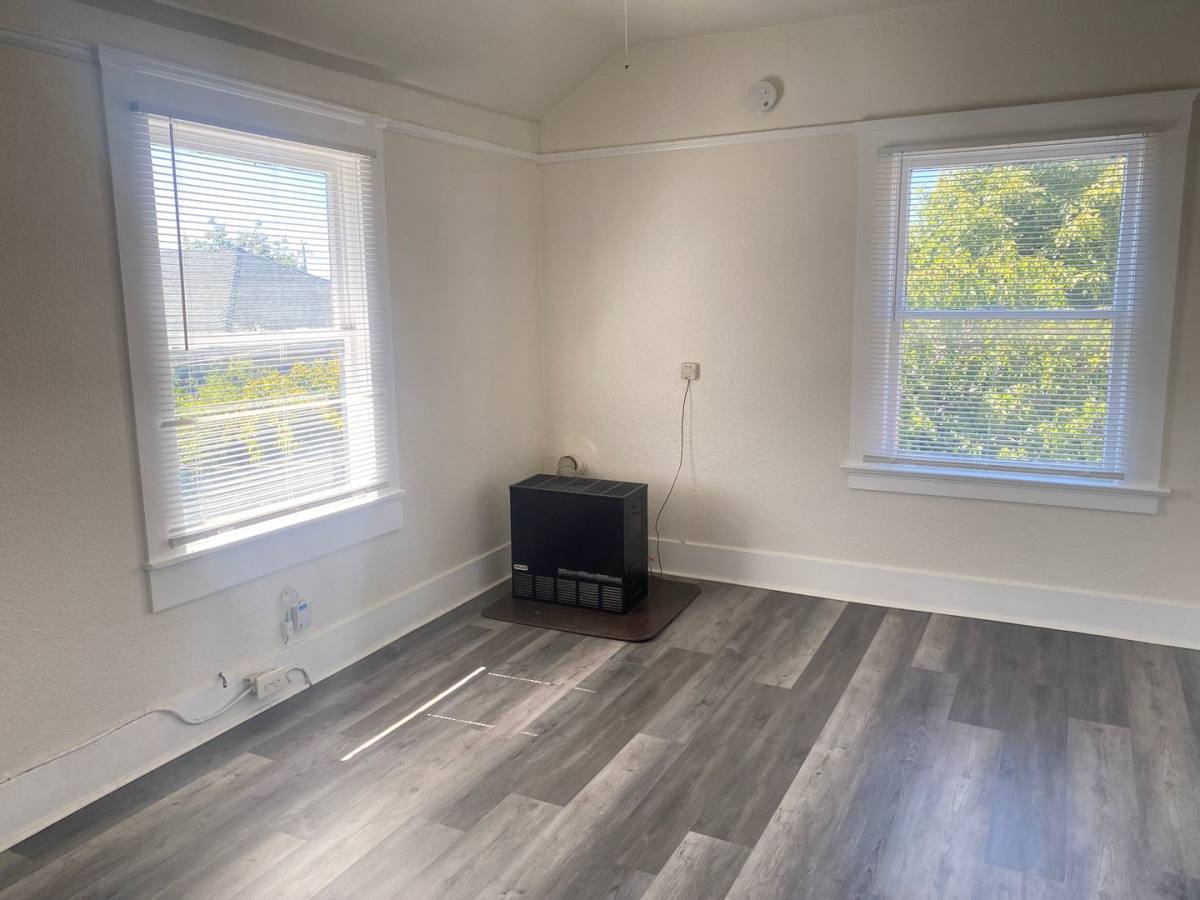 Apartment for rent at 4326-4334 Essex St, Emeryville, CA 94608