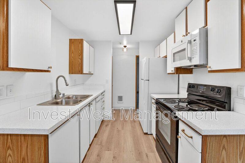 Apartment for rent at 12514 SE 7 St #A5, Vancouver, WA 98683
