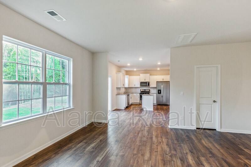 House for rent at 114 Sequoia Forest Dr, Mooresville, NC 28117