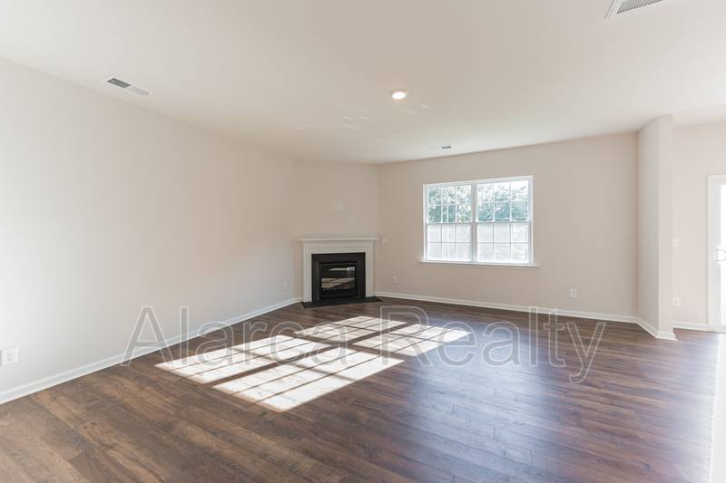 House for rent at 114 Sequoia Forest Dr, Mooresville, NC 28117