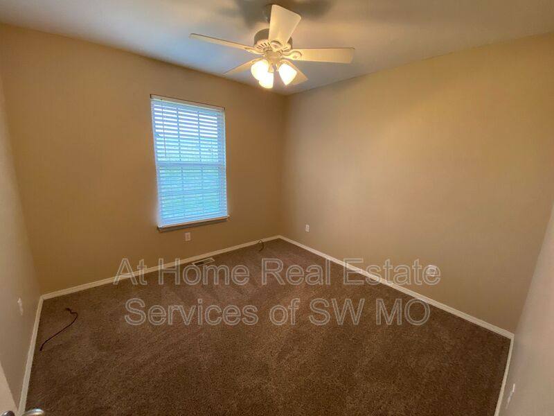 Apartment for rent at 1115 N 26th, Ozark, MO 65721