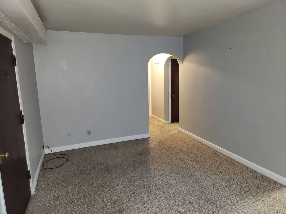 Apartment for rent at 1314 20th St, Rock Island, IL 61201