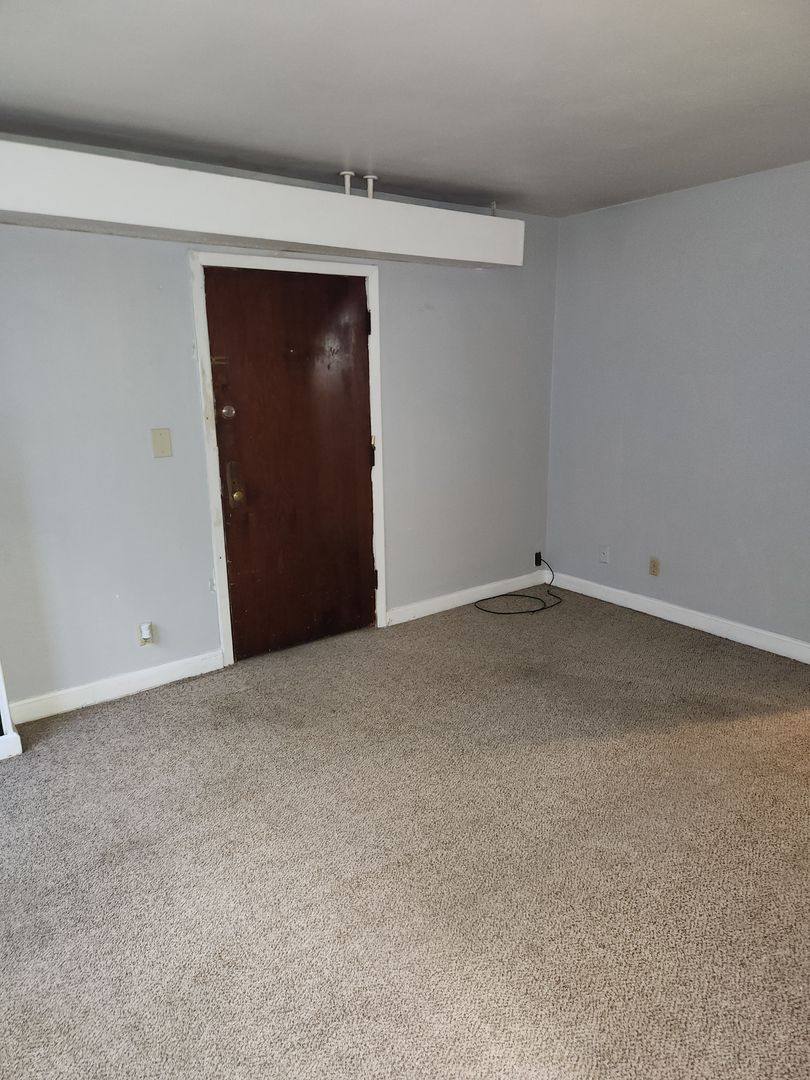 Apartment for rent at 1314 20th St, Rock Island, IL 61201