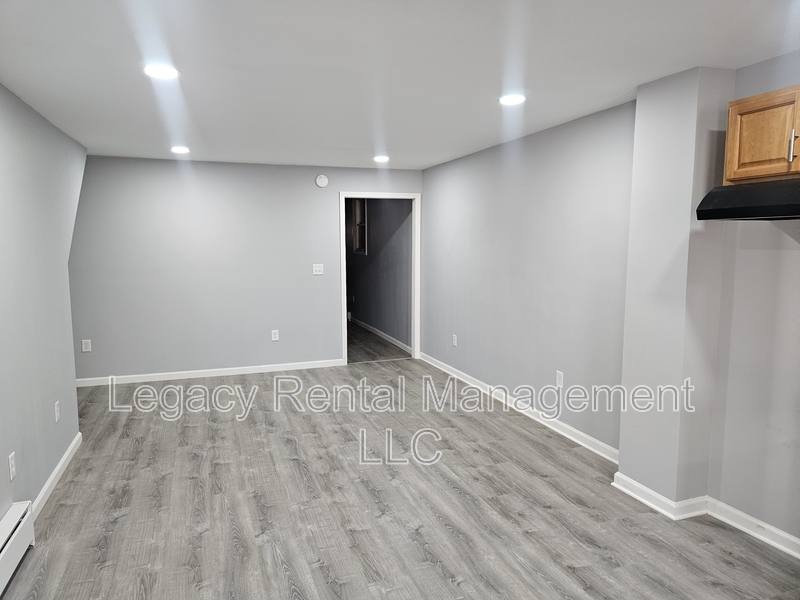 Apartment for rent at 113 A W Blaine St #1, McAdoo, PA 18237
