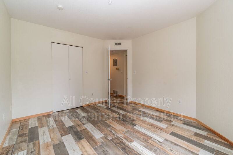 Condo for rent at 5520 Stonewall Place #13, Boulder, CO 80303