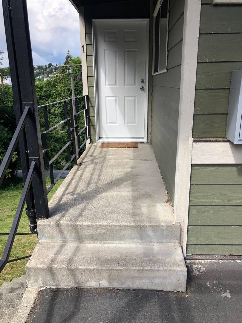 Apartment for rent at 3401 14th Ave W, Seattle, WA 98119