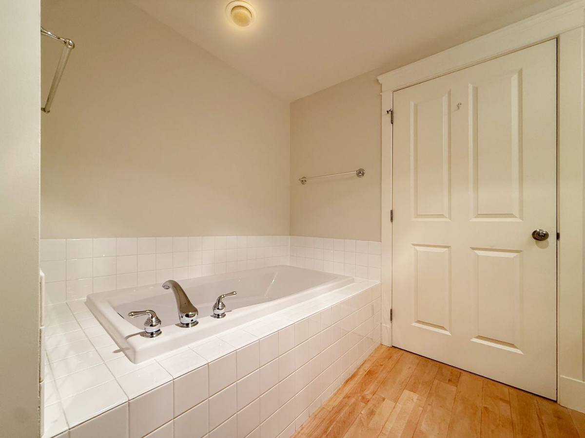 Condo for rent at 2334 Thorndyke Ave W, Seattle, WA 98199