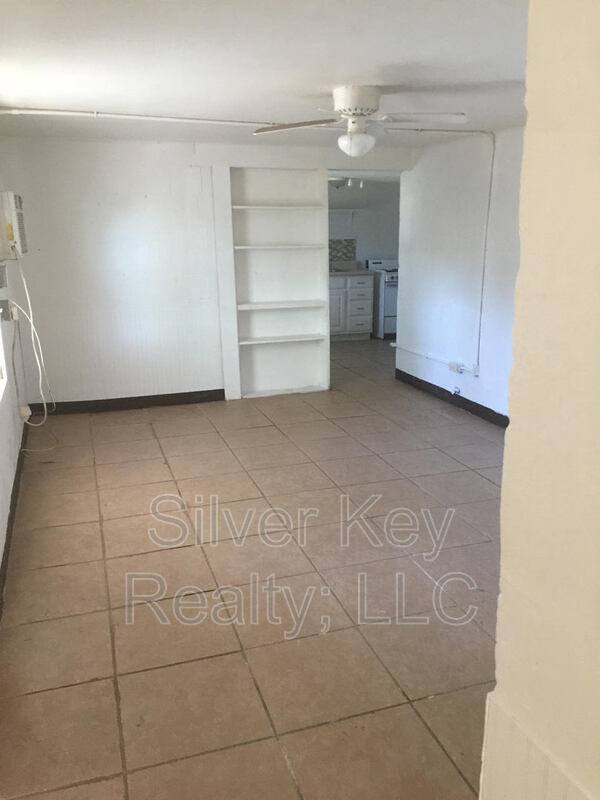 Apartment for rent at 107 Forrest Ave #4, Athens, TN 37303