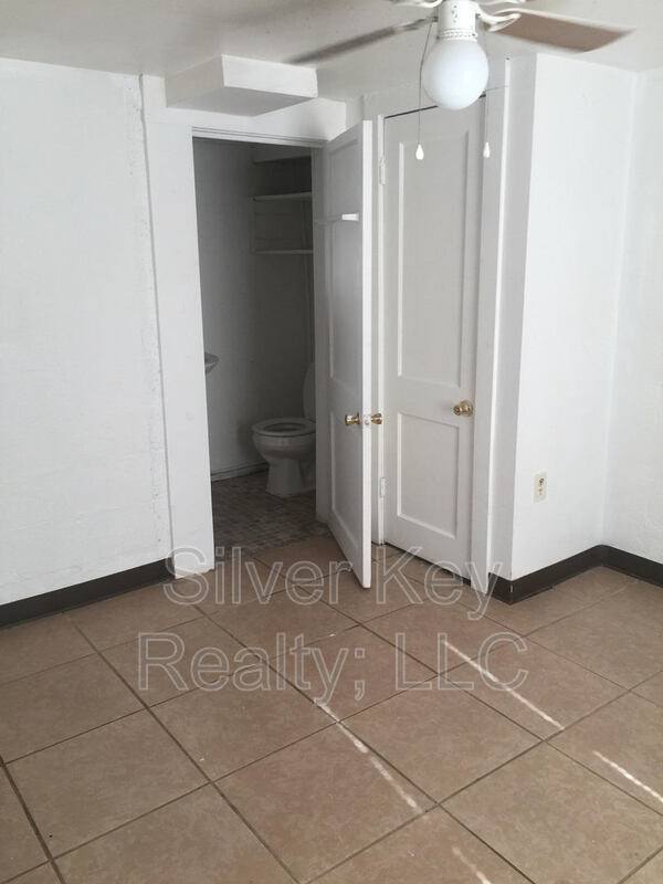 Apartment for rent at 107 Forrest Ave #4, Athens, TN 37303