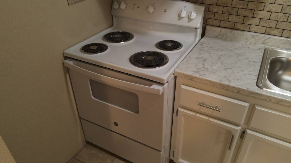 Apartment for rent at 213 W Seneca St, Tahlequah, OK 74464