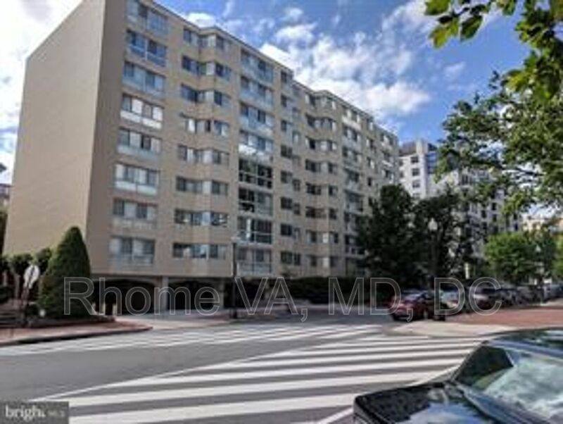 Apartment for rent at 922 24th St #509, Washington, DC 20037
