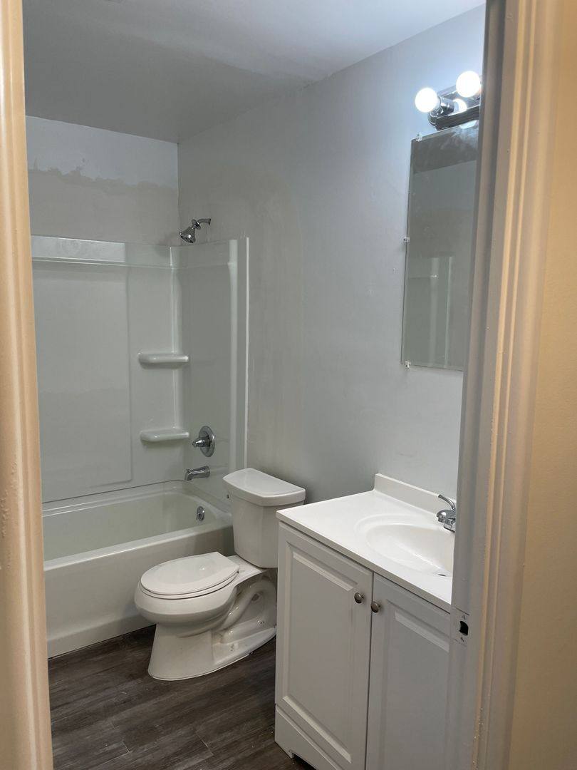 Apartment for rent at 2996 Wardall Ave, Cincinnati, OH 45211