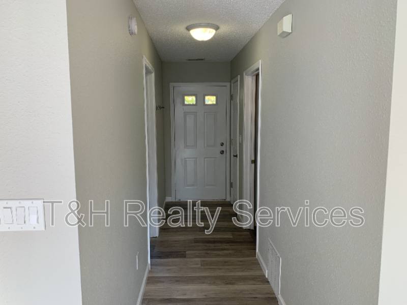 House for rent at 10341 Whitewater Lane, Fishers, IN 46037