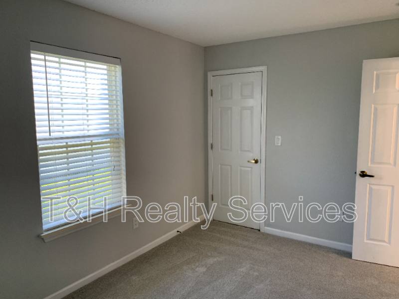 House for rent at 10341 Whitewater Lane, Fishers, IN 46037