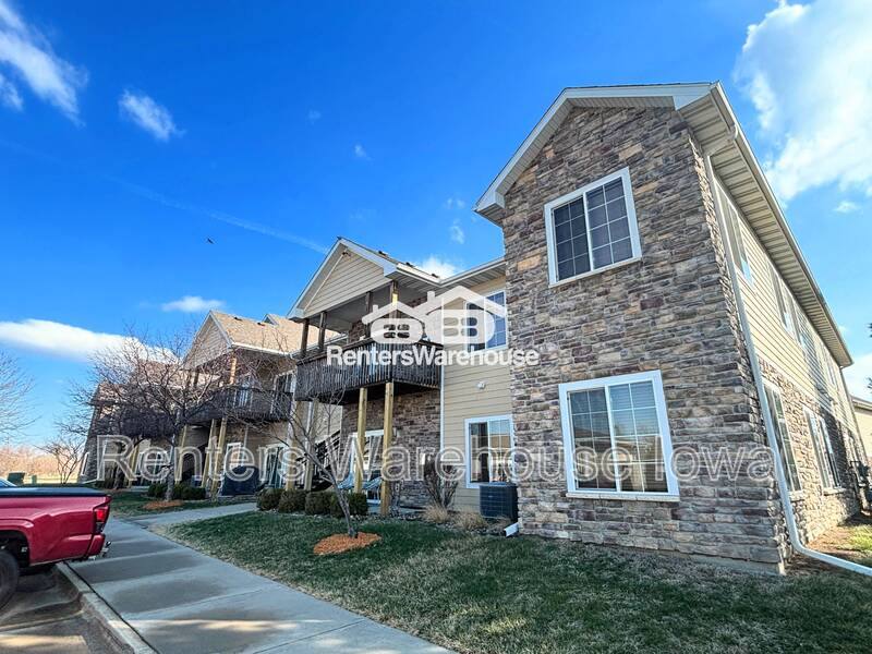Condo for rent at 2000 Meadow Court #204, Des Moines, IA 50320