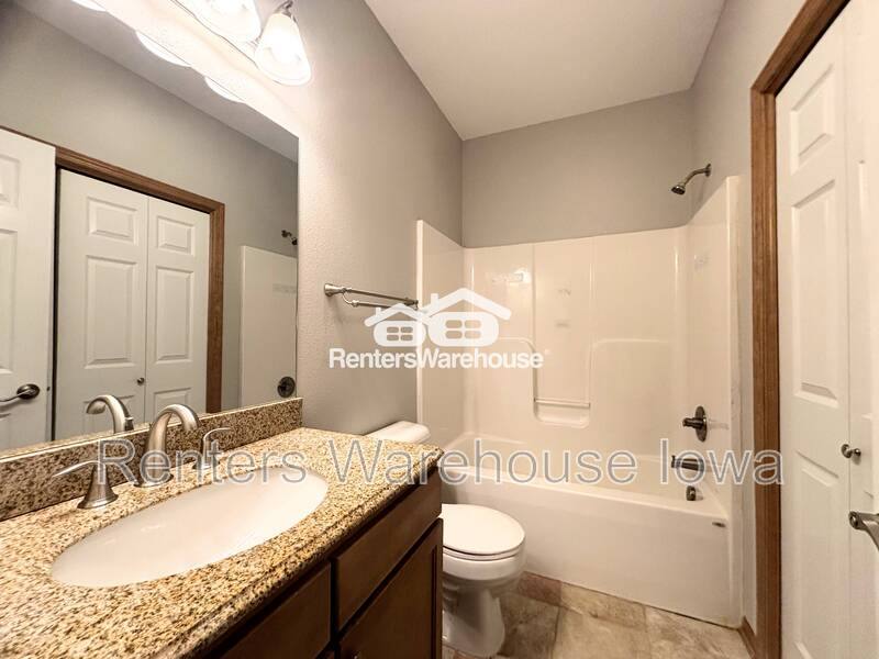 Condo for rent at 2000 Meadow Court #204, Des Moines, IA 50320